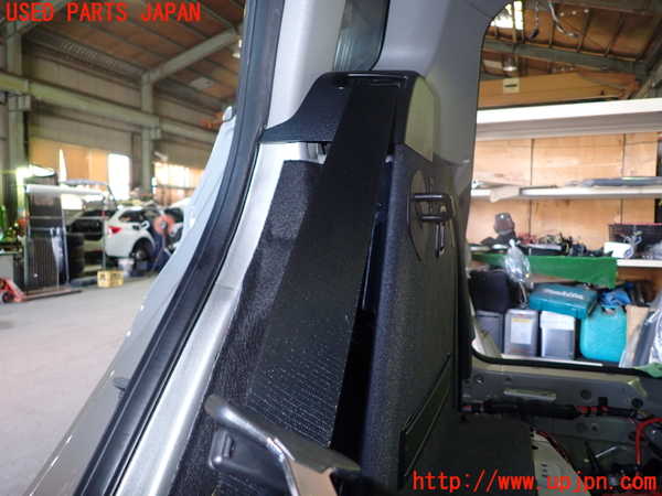 1UPJ-32217155]BMW X3(WY20 F25)右2列目シートベルト 中古_m0002.jpg