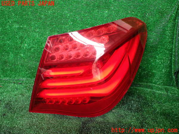 1UPJ-32221530]BMW アクティブハイブリッド7(AH7)(YA30) F04右テールランプ 中古_m0001.jpg