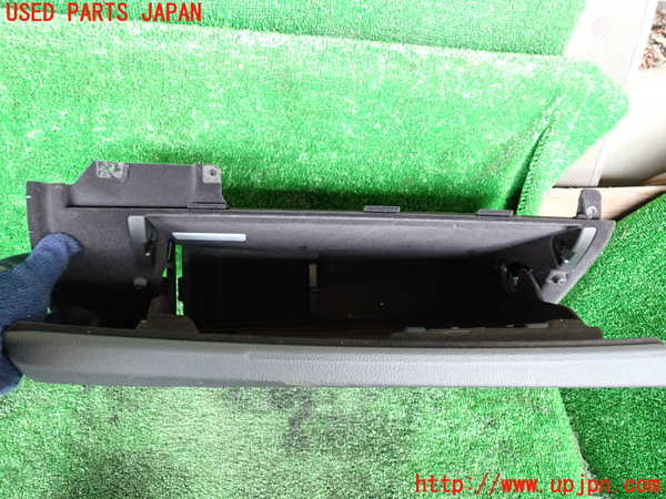 1UPJ-32227517]BMW アクティブハイブリッド7(AH7)(YA30) F04グローブボックス2 中古_m0003.jpg