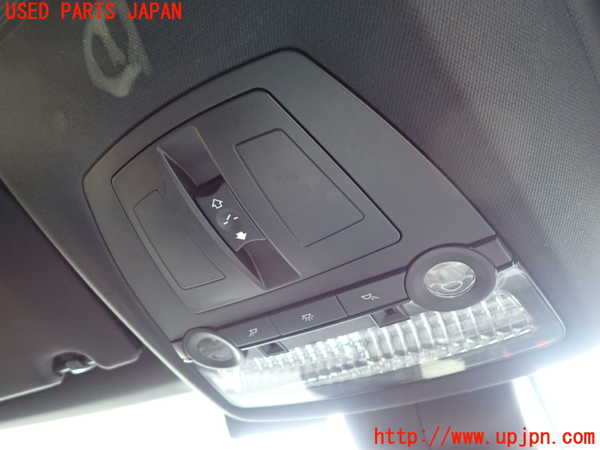 1UPJ-32226411]BMW アクティブハイブリッド7(AH7)(YA30) F04ルームランプ1 (１列目) 中古_m0001.jpg