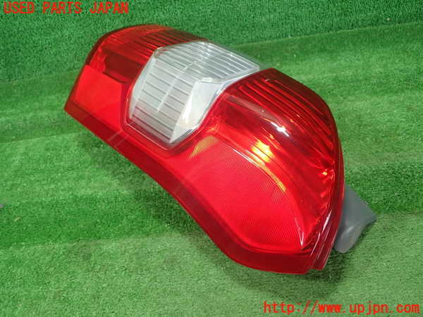 5UPJ-32231530]プロボックス バン ハイブリッド(NHP160V)右テールランプ 中古_m0002.jpg