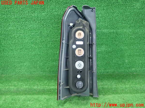 5UPJ-32231530]プロボックス バン ハイブリッド(NHP160V)右テールランプ 中古_m0003.jpg