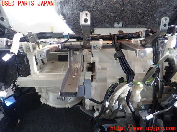 1UPJ-32236081]プロボックス バン ハイブリッド(NHP160V)エバポレーター1 中古_m0001.jpg