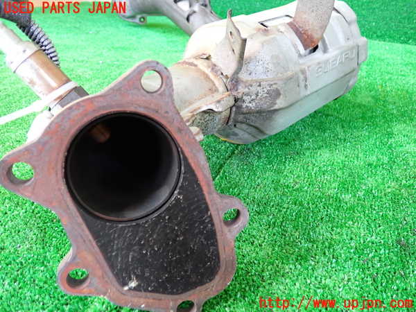 1UPJ-32242661]インプレッサ F型 WRX-STi(GC8)触媒1 中古_m0004.jpg