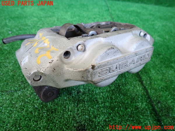 1UPJ-32244085]インプレッサ F型 WRX-STi(GC8)左フロントキャリパー 中古_m0001.jpg