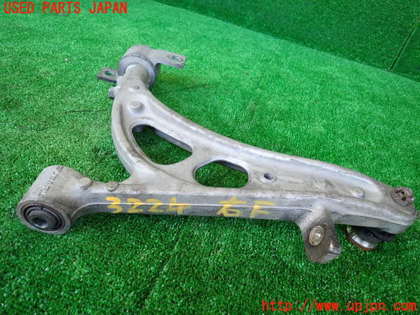 1UPJ-32245176]インプレッサ F型 WRX-STi(GC8)右フロントロアアーム1 中古_m0001.jpg