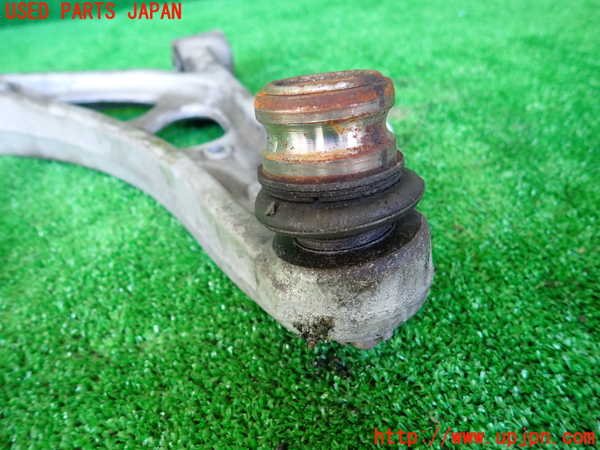 1UPJ-32245176]インプレッサ F型 WRX-STi(GC8)右フロントロアアーム1 中古_m0003.jpg