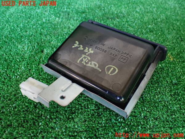 1UPJ-32247821]インプレッサ F型 WRX-STi(GC8)灰皿1 中古_m0003.jpg