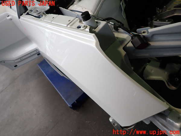 2UPJ-32251080]ボルボ・EC40(C40 リチャージ)(XE400RXCE)右前フェンダー 中古_m0002.jpg