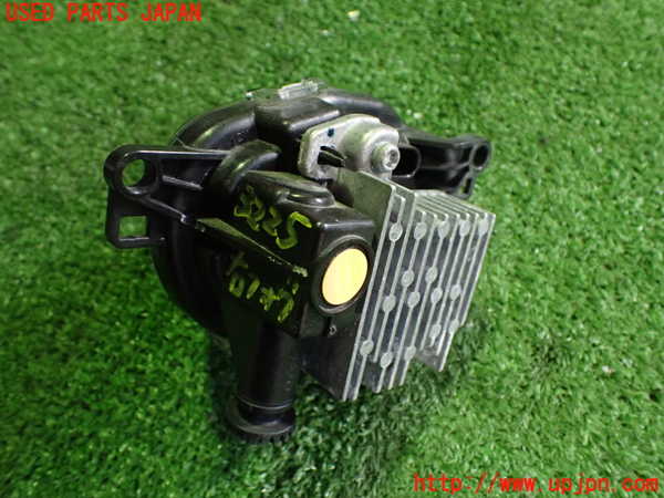 2UPJ-32251180]ボルボ・EC40(C40 リチャージ)(XE400RXCE)右フォグ 中古_m0002.jpg