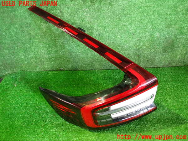 2UPJ-32251536]ボルボ・EC40(C40 リチャージ)(XE400RXCE)左テールランプ 中古_m0001.jpg