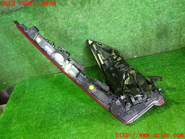 2UPJ-32251536]ボルボ・EC40(C40 リチャージ)(XE400RXCE)左テールランプ 中古_m0002.jpg