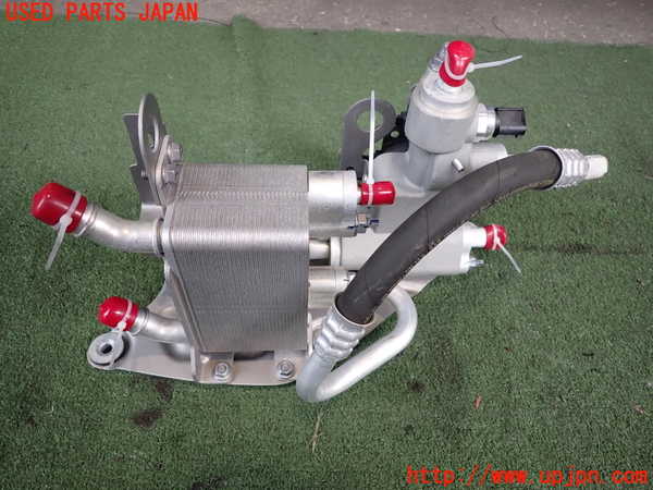 2UPJ-32252481]ボルボ・EC40(C40 リチャージ)(XE400RXCE)オイルクーラー1 中古_m0001.jpg