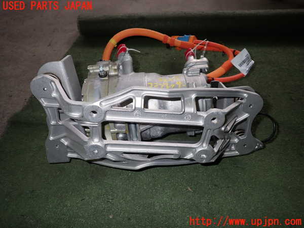2UPJ-32256025]ボルボ・EC40(C40 リチャージ)(XE400RXCE)エアコンコンプレッサー 中古_m0002.jpg