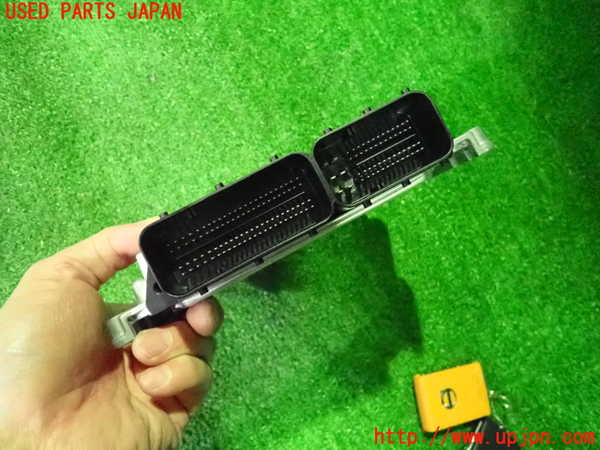 2UPJ-32256110]ボルボ・EC40(C40 リチャージ)(XE400RXCE)エンジンコンピューター 中古_m0002.jpg