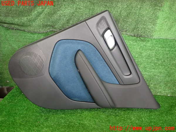 2UPJ-32251294]ボルボ・EC40(C40 リチャージ)(XE400RXCE)右後ドア内張り 中古_m0001.jpg