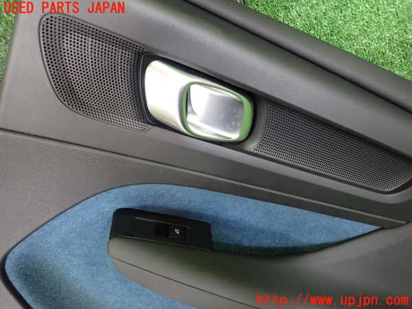 2UPJ-32251294]ボルボ・EC40(C40 リチャージ)(XE400RXCE)右後ドア内張り 中古_m0002.jpg