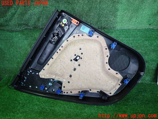 2UPJ-32251294]ボルボ・EC40(C40 リチャージ)(XE400RXCE)右後ドア内張り 中古_m0003.jpg