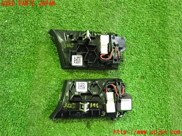 2UPJ-32257693]ボルボ・EC40(C40 リチャージ)(XE400RXCE)内装トリム類3 中古_m0002.jpg