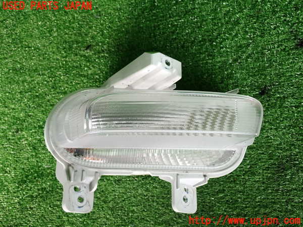 2UPJ-32261160]ジープ・レネゲード(BV13PM)右ウィンカーレンズ 中古_m0001.jpg