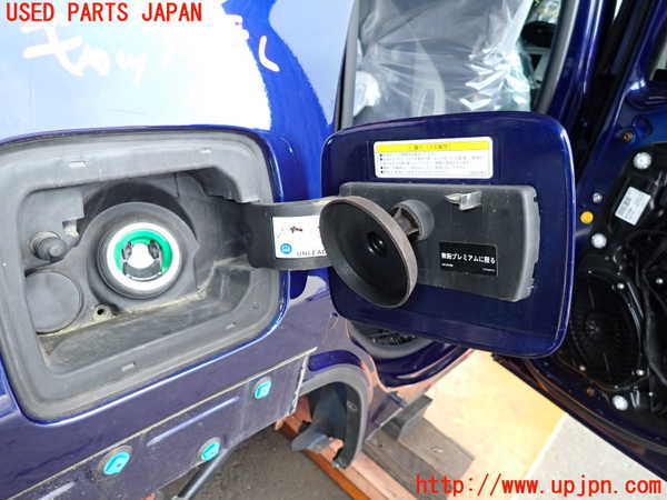 2UPJ-32261690]ジープ・レネゲード(BV13PM)フューエルリッド 中古_m0003.jpg