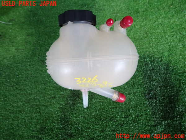 2UPJ-32262410]ジープ・レネゲード(BV13PM)ラジエータータンク 中古_m0002.jpg