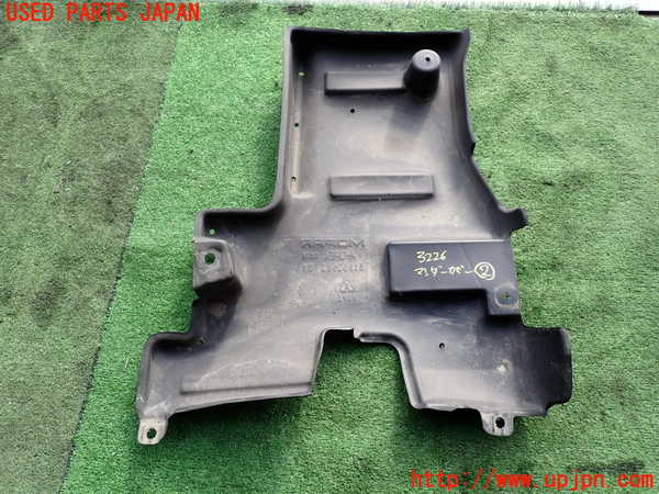 2UPJ-32261722]ジープ・レネゲード(BV13PM)アンダーカバー2 中古_m0001.jpg