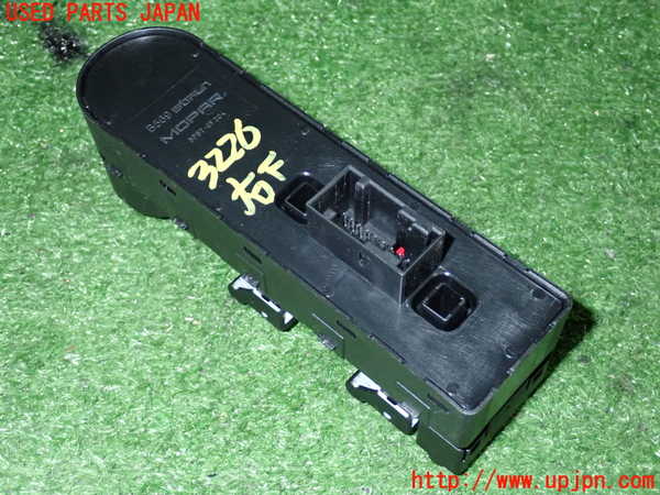 2UPJ-32266240]ジープ・レネゲード(BV13PM)右前パワーウィンドウスイッチ 中古_m0002.jpg
