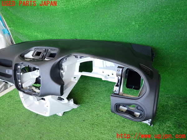 2UPJ-32267505]ジープ・レネゲード(BV13PM)ダッシュボード 中古_m0002.jpg