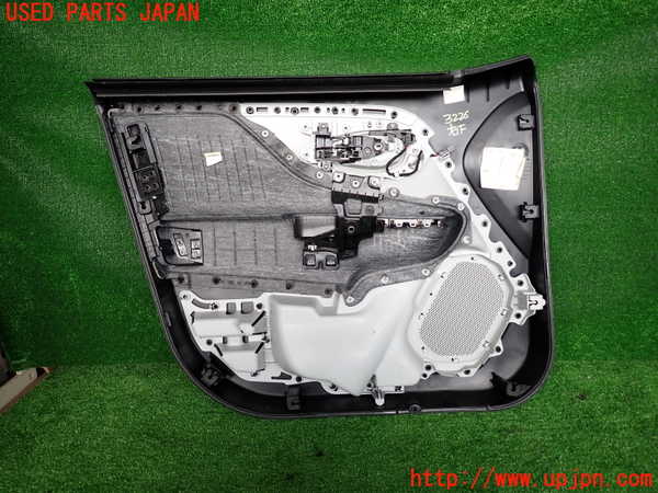 2UPJ-32261234]ジープ・レネゲード(BV13PM)右前ドア内張り 中古_m0002.jpg