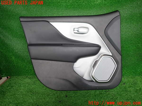 2UPJ-32261264]ジープ・レネゲード(BV13PM)左前ドア内張り 中古_m0001.jpg