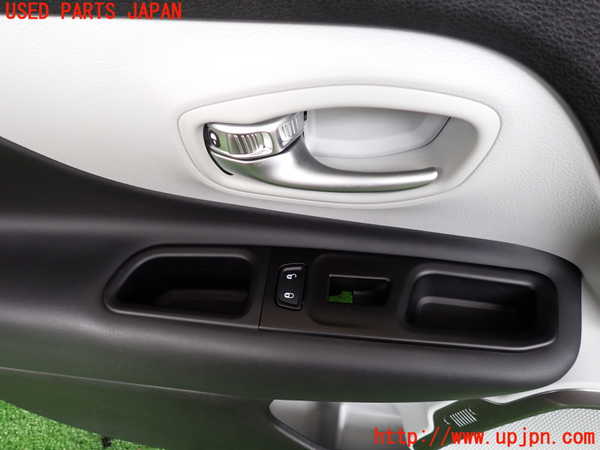 2UPJ-32261264]ジープ・レネゲード(BV13PM)左前ドア内張り 中古_m0003.jpg