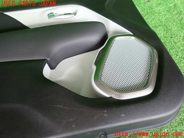 2UPJ-32261264]ジープ・レネゲード(BV13PM)左前ドア内張り 中古_m0004.jpg