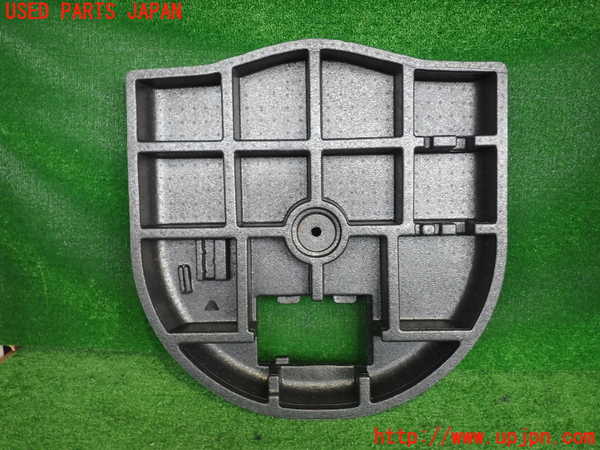 2UPJ-32267772]ジープ・レネゲード(BV13PM)ラゲッジトレイ2 中古_m0001.jpg