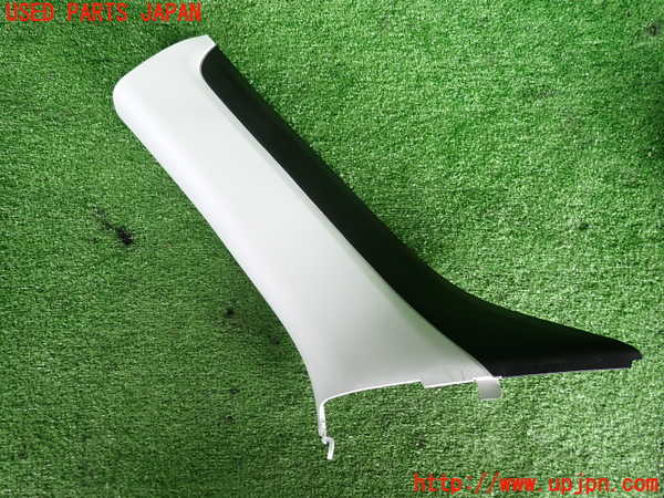 2UPJ-32267660]ジープ・レネゲード(BV13PM)左フロントピラートリム 中古_m0001.jpg