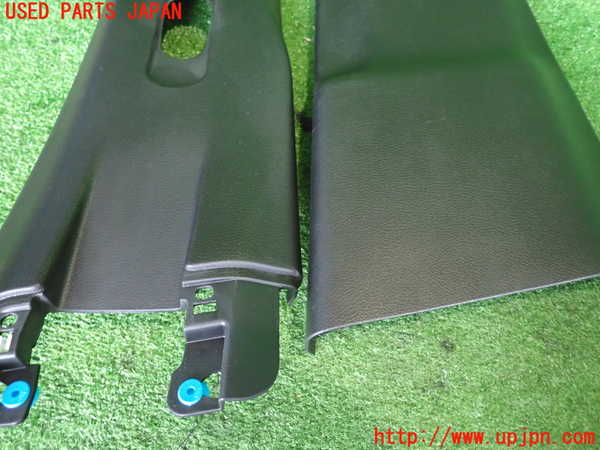 2UPJ-32267665]ジープ・レネゲード(BV13PM)右センターピラートリム 中古_m0004.jpg