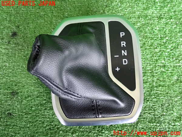 2UPJ-32267575]ジープ・レネゲード(BV13PM)シフトブーツ 中古_m0001.jpg