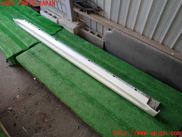 2UPJ-32271390]レガシィ ワゴン(BRM)右サイドステップ 中古_m0001.jpg
