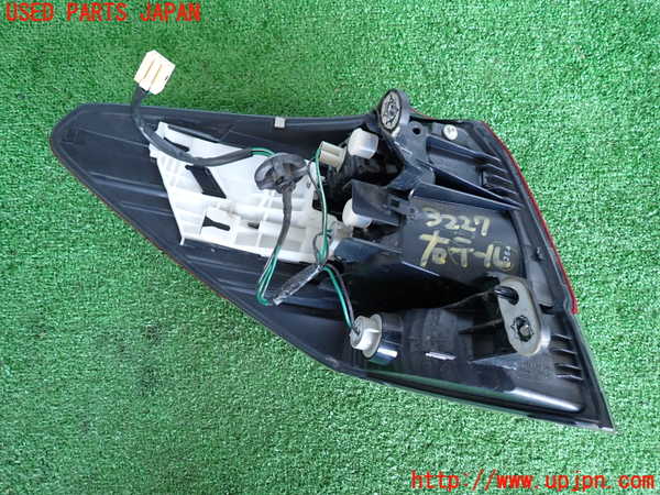 2UPJ-32271530]レガシィ ワゴン(BRM)右テールランプ 中古_m0002.jpg