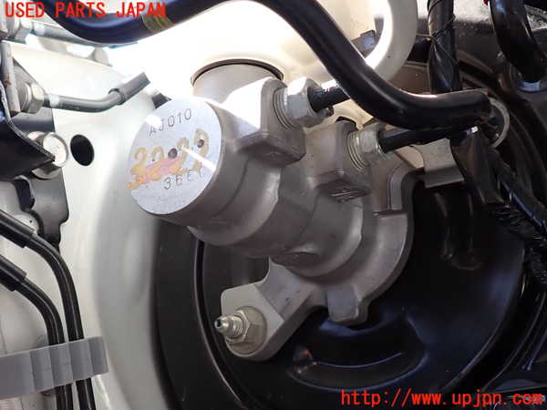 2UPJ-32274050]レガシィ ワゴン(BRM)ブレーキマスターシリンダー 中古_m0002.jpg