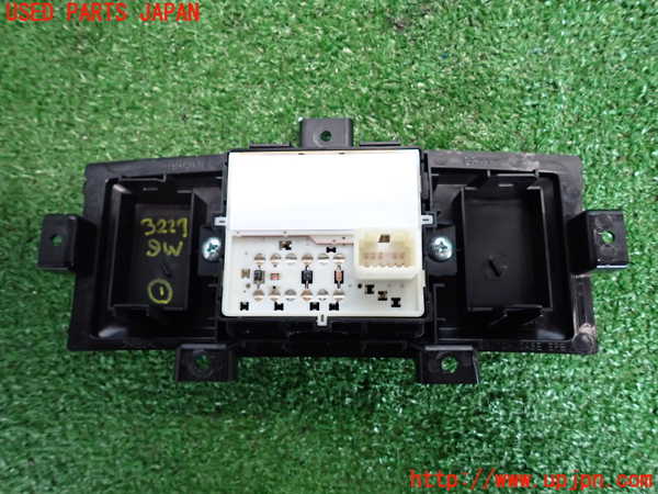 2UPJ-32276306]レガシィ ワゴン(BRM)スイッチ1 (パーキング) 中古_m0002.jpg