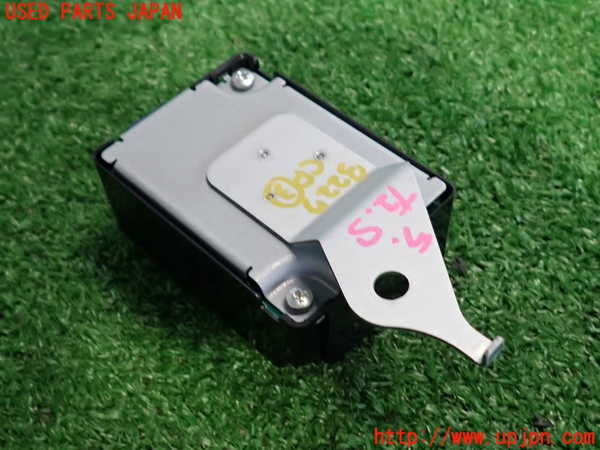 2UPJ-32276148]レガシィ ワゴン(BRM)コンピューター3 中古_m0002.jpg