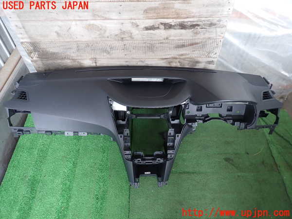 2UPJ-32277505]レガシィ ワゴン(BRM)ダッシュボード 中古_m0001.jpg