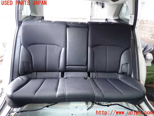 2UPJ-32277385]レガシィ ワゴン(BRM)リアシート 中古_m0001.jpg