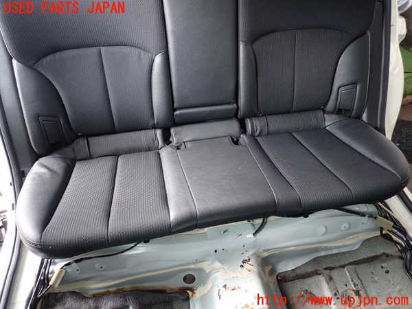 2UPJ-32277385]レガシィ ワゴン(BRM)リアシート 中古_m0002.jpg