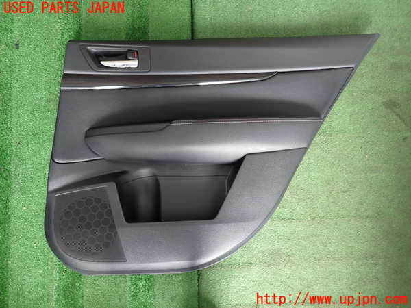 2UPJ-32271294]レガシィ ワゴン(BRM)右後ドア内張り 中古_m0001.jpg