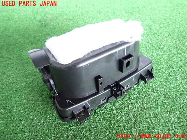 2UPJ-32277810]レガシィ ワゴン(BRM)ドリンクホルダー 中古_m0004.jpg