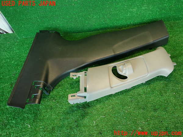 2UPJ-32287670]シビック タイプR(FD2)左センターピラートリム 中古_m0001.jpg