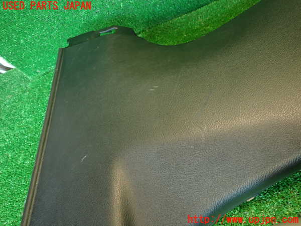 2UPJ-32287670]シビック タイプR(FD2)左センターピラートリム 中古_m0002.jpg