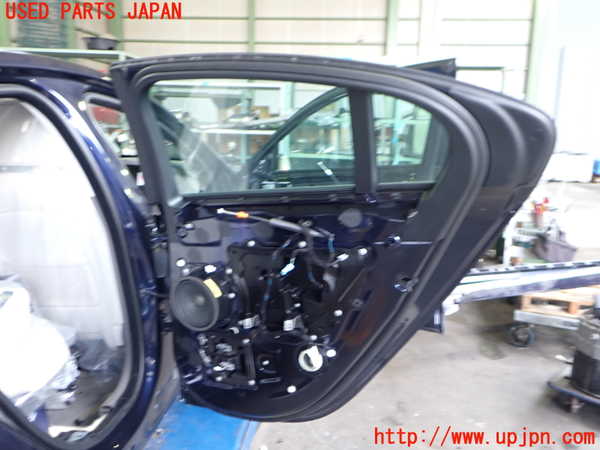 2UPJ-32291290]ジャガー・XE(JA2NA)右後ドア 中古(43R-011582 M3240)_m0004.jpg